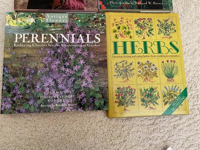 GARDEN & HERB BOOKS