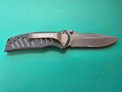 Nice lock blade Gerber folding tactical Pocket knife