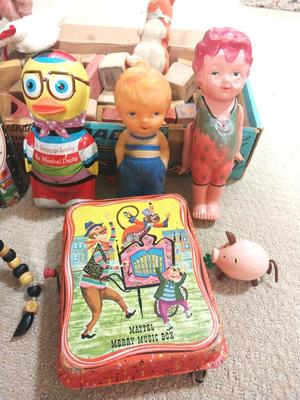 VINTAGE TOY BOX CONTENTS