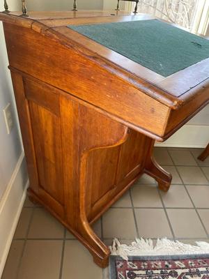 Antique Colonial Ladies Desk