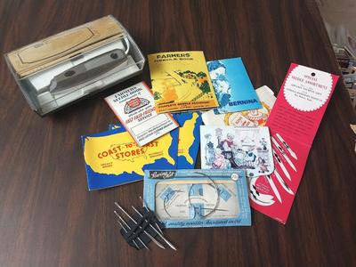 SEARS 3 SPEED ELECTRIC SCISSORS AND VINTAGE NEEDLE PACKS