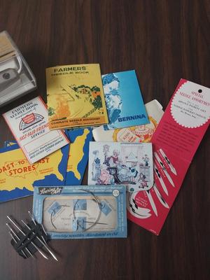 SEARS 3 SPEED ELECTRIC SCISSORS AND VINTAGE NEEDLE PACKS