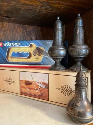 Vintage kitchen items