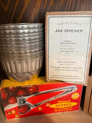 Vintage kitchen items