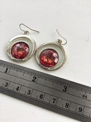 Rusty unmarked pink round fashion earrings