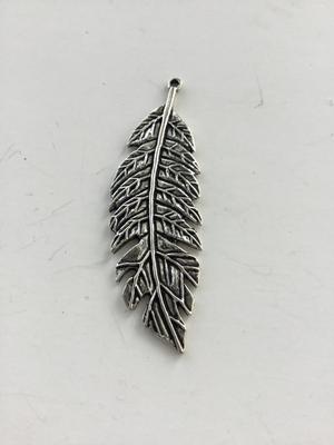 Unmarked leaf pendant charm