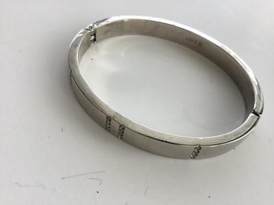 Loft marked fashion hinge bracelet