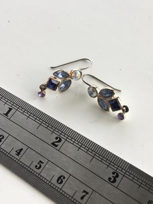 Beautiful rusty unmarked fashion earrings