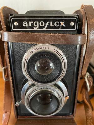Vintage Argoflex, Canon & Olympus cameras