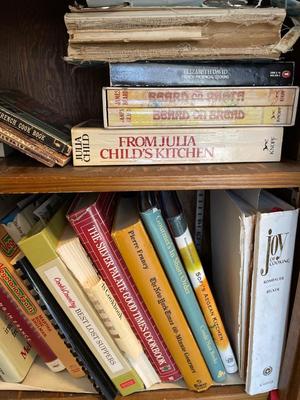 Cookbooks & cooking magazines