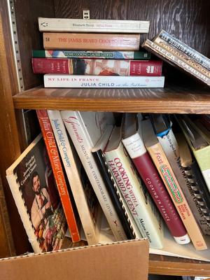 Cookbooks & cooking magazines