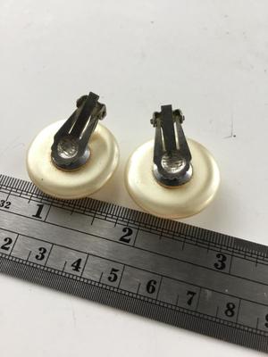 Faux pearl type vintage clip on earrings