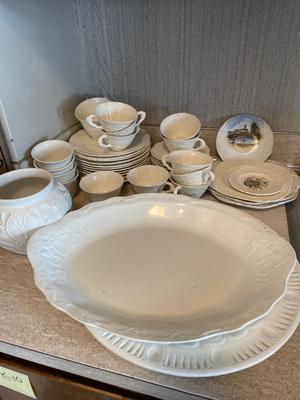 Ivory dishes & vase