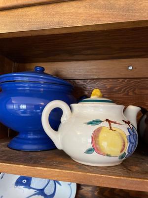 Teapot bowls, glasses, and pottery