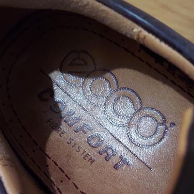 Mens Size 8/9 Shoes by Keen, Tsubo, Ecco & More (GB-BBL)