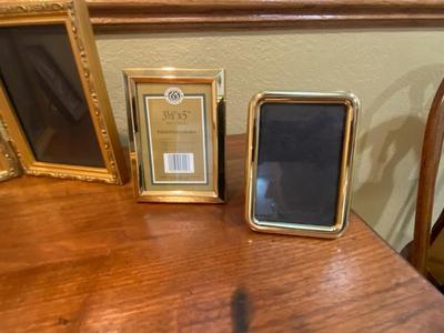 GOLD TONE PHOTO FRAMES