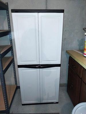 DOUBLE DOORS TOP/BOTTOM STORAGE CABINET