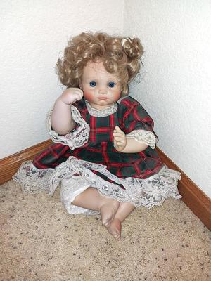 WOODEN DOLL SCHOOL DESK AND DOLL