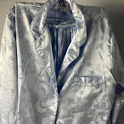 MB8239 Lot of Ladies Casual Evening Wear