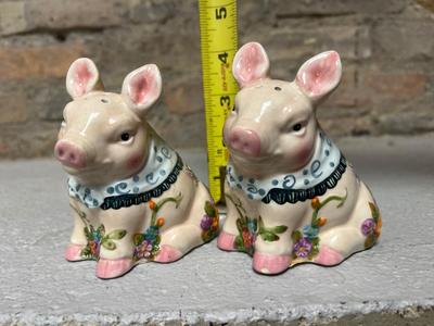 4 misc. sets of Salt & Pepper Shakers