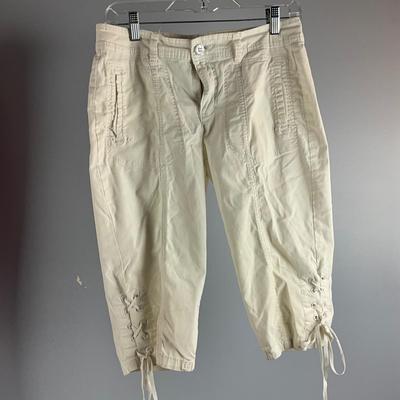 MB8241 Lot of Three Capri Pants, Lily Pulitzer, Sandro, Nine West