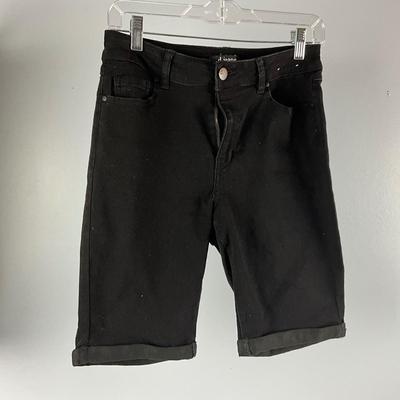 MB8244 Lot of Ladies Shorts , Banana Republic, Mossimo, D. Jeans