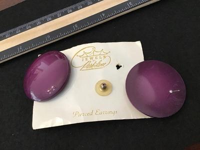 VintagePark Lane on Card Large Plumb Earrings