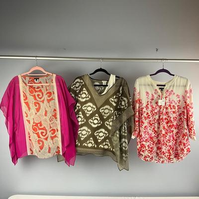 MB8258 Lot of Ladies Tunics and Pants