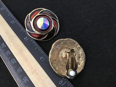 Gorgeous Brown Enamel Aurora Borealis Stone. Excellent