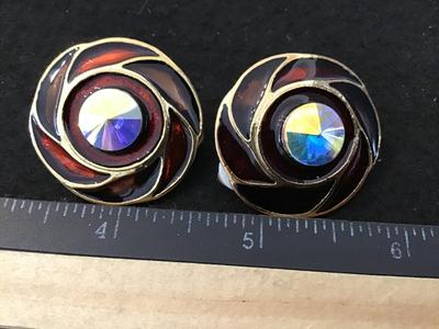 Gorgeous Brown Enamel Aurora Borealis Stone. Excellent