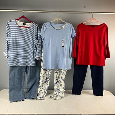 MB8260 Lot of Ladies Talbot Pants and Tops