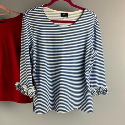 MB8260 Lot of Ladies Talbot Pants and Tops