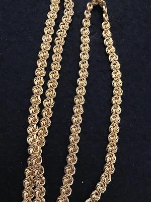 Beautiful Nice And Heavy Gold Chain Excellent