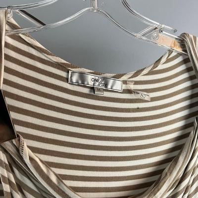 MB8264 Lot of Ladies Tops and Pant- Banana Republic, Lauren Conrad, Talbot's