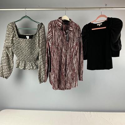 MB8268 Lot of Three Ladies Tops- LYSSE, JAPANA, NANETTE