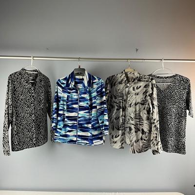 MB8274 Lot of Ladies CHICO'S Tops