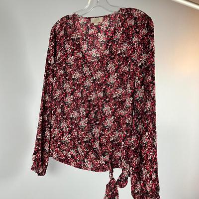 MB8277 Lot of LOFT Blouses