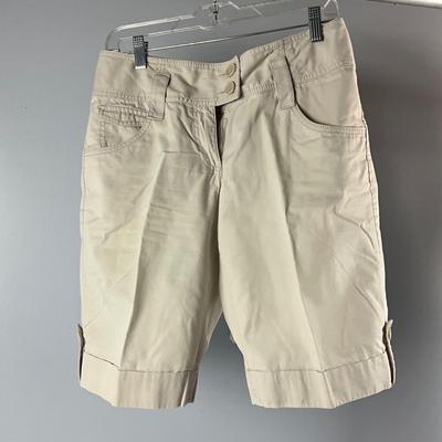 MB8278 Lot of LOFT Tops and Short Set