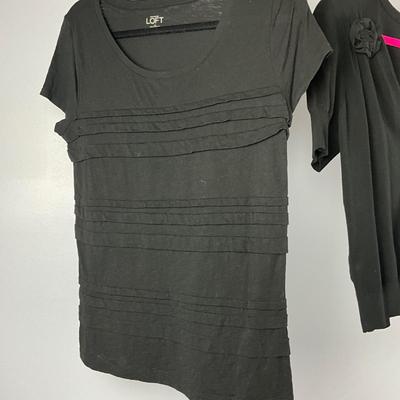 MB8278 Lot of LOFT Tops and Short Set