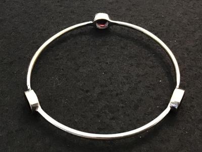 Garnet Bangle in Silver