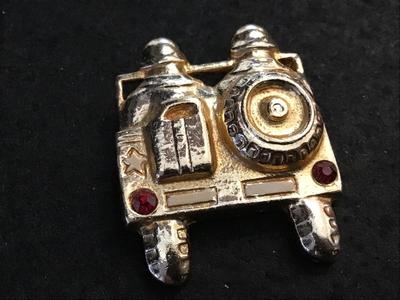 Highly Collectible WW Stone Taillights Jeep GI France Pin