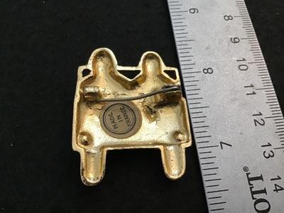 Highly Collectible WW Stone Taillights Jeep GI France Pin