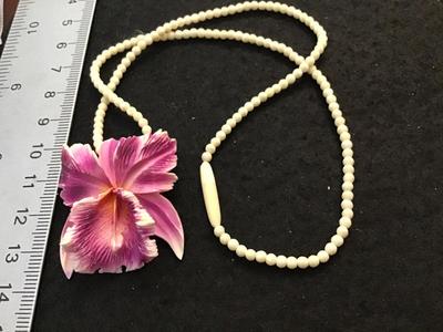 Beautiful Carved Celluloid orchid Set Wonderful Condition Vintage