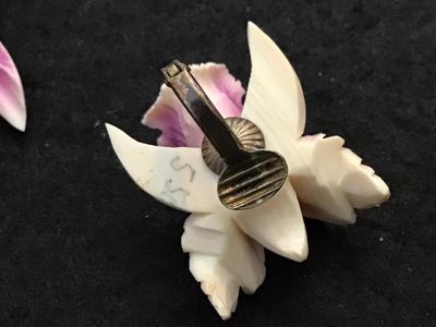 Beautiful Carved Celluloid orchid Set Wonderful Condition Vintage