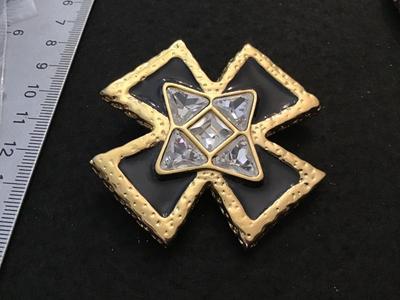 Rare St zJohns Large Maltese Cross Enamel Crystal Pendent/ Necklace Collectible