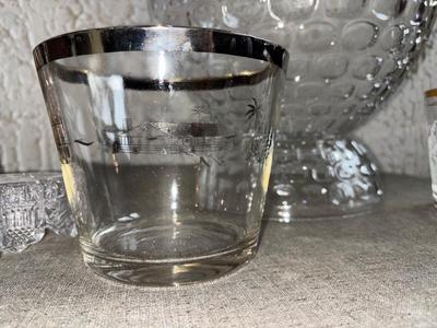 Lot Den922: Vintage Glassware Federal Glass Jubilee Punch Bowl +more