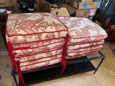 Lot G903: set of four pairs of paisley outdoor chair cushions
