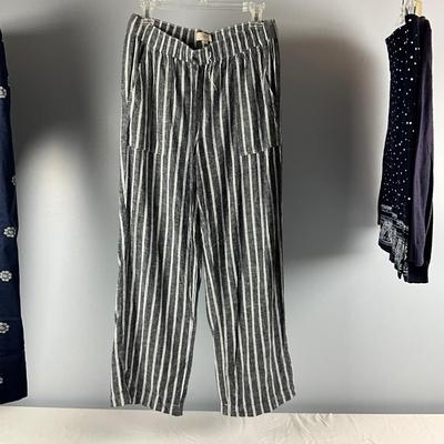 MB8284 Lot of Navy Blue LOFT Ladies Clothing