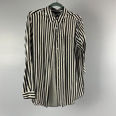 MB8291 Lot of Ladies Tops, Blouses- Tahari, J.Jill, Cable & Gauge
