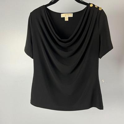 MB8292 Lot of Ladies Tops- Michael Kors, Kedall & Kylie
